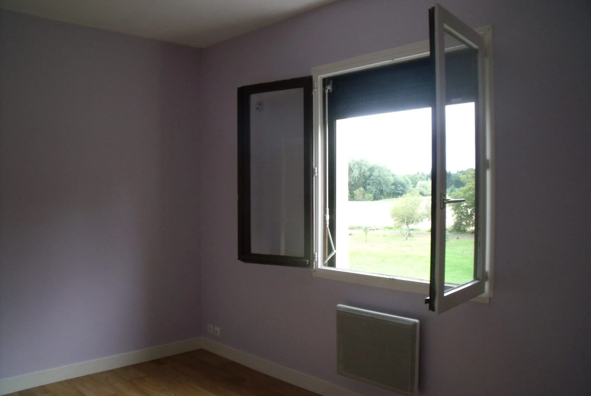 Immeuble de rapport à Gien avec deux logements loués et un appartement vacant 
