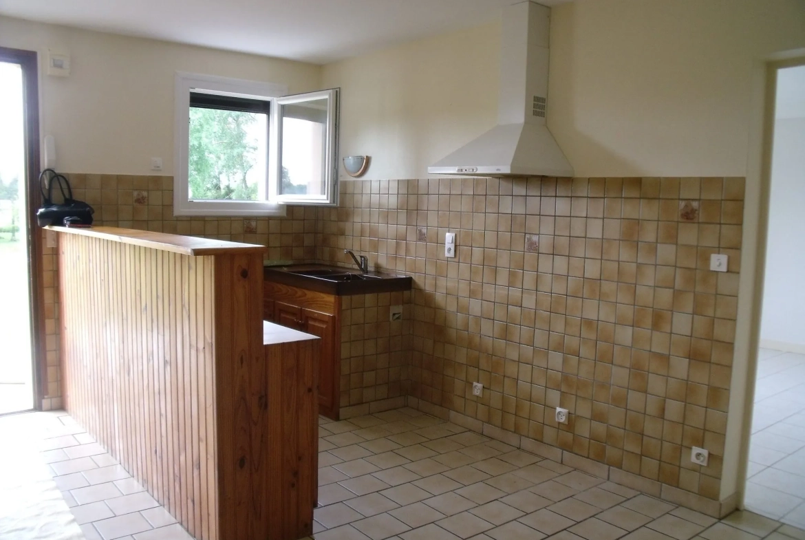 Immeuble de rapport à Gien avec deux logements loués et un appartement vacant 