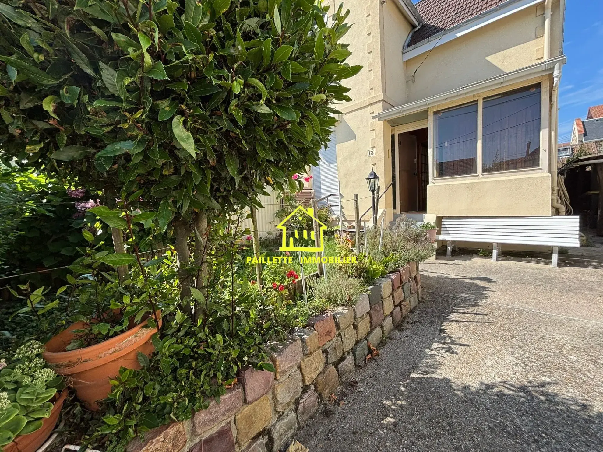 Maison individuelle à vendre à Le Havre - 78 m², 3 chambres, parking, secteur Saint Cécile 