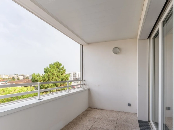 Appartement T3 lumineux avec terrasse à Cenon - Confort et commodités à proximité