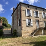 Belle maison avec grand jardin à Joigny, 4 chambres, dépendances, secteur calme
