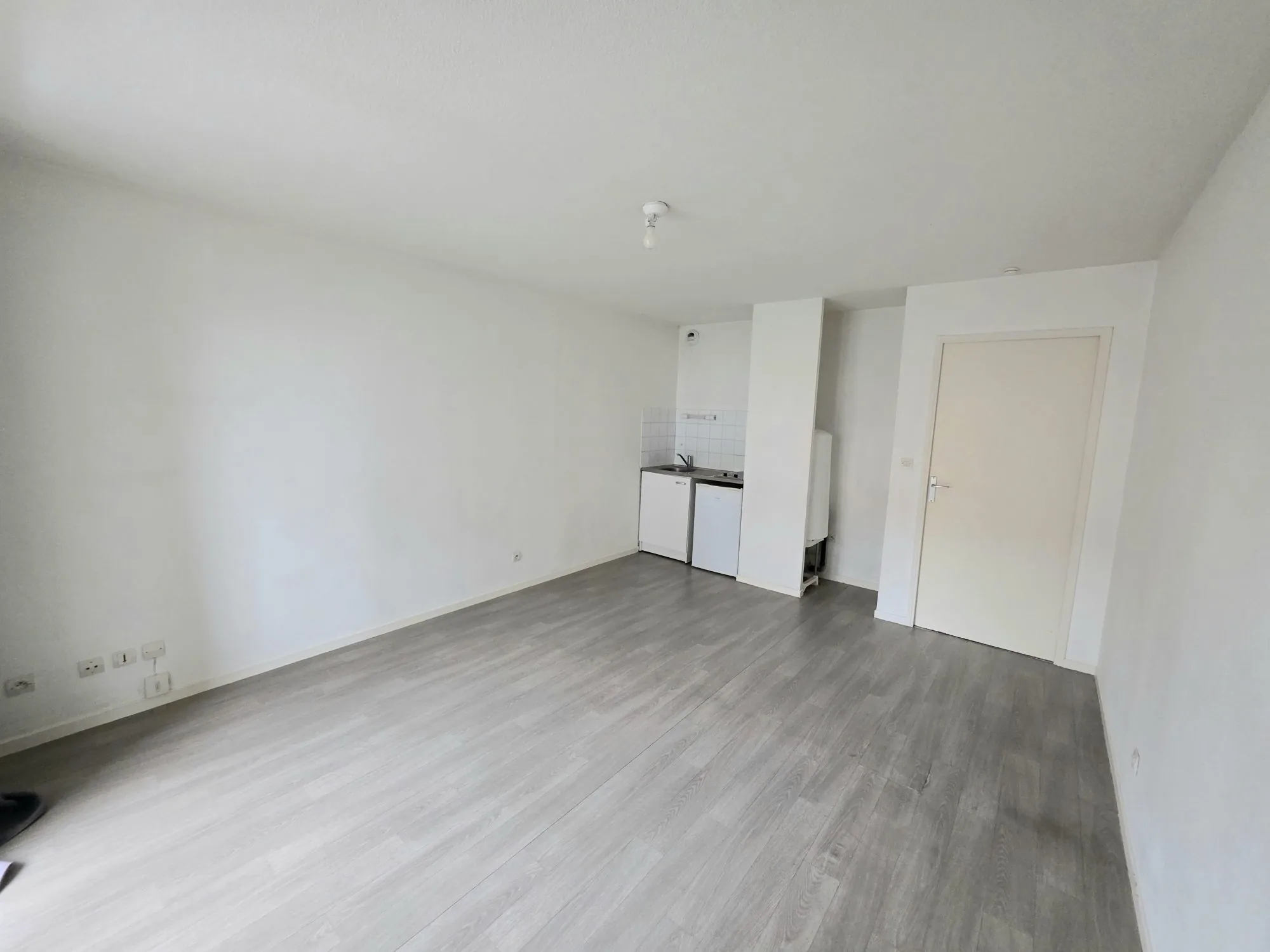 Studio à vendre à Toulouse Jolimont – 25 m² avec balcon et proximité des transports 