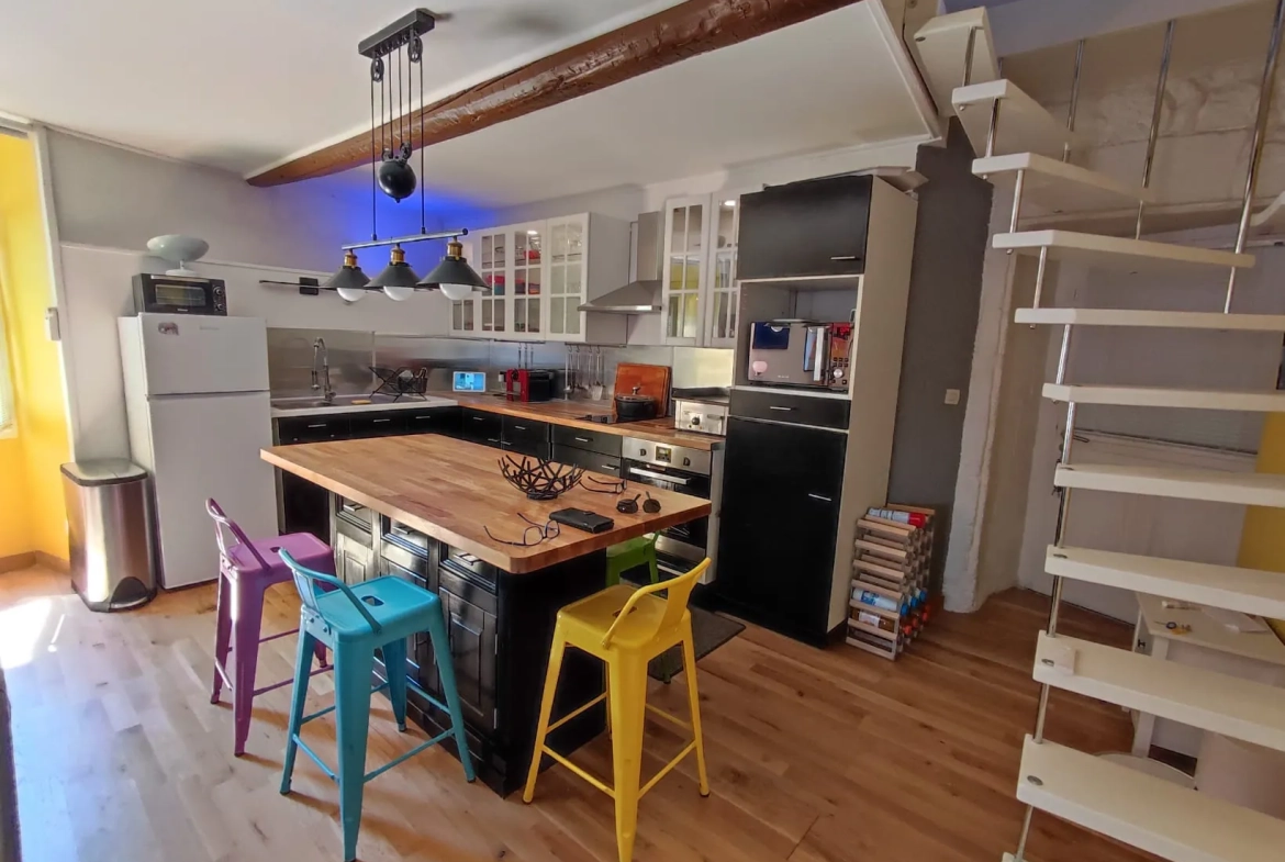 À vendre appartement T4 duplex de 79,84 m² avec terrasse à Agde 