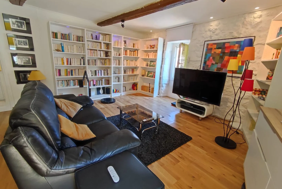 À vendre appartement T4 duplex de 79,84 m² avec terrasse à Agde 