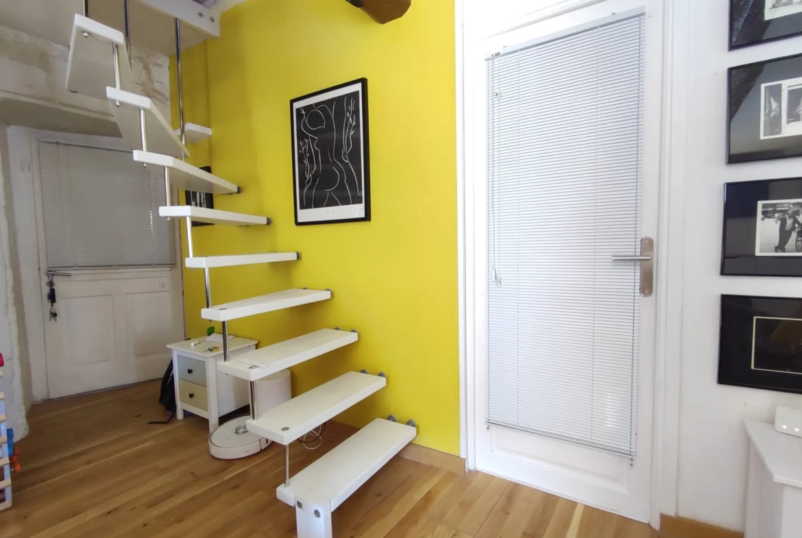 À vendre appartement T4 duplex de 79,84 m² avec terrasse à Agde 