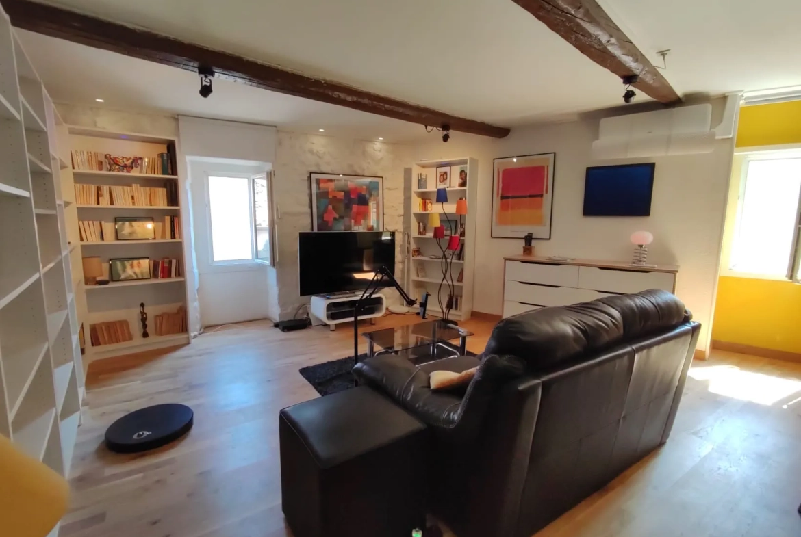 À vendre appartement T4 duplex de 79,84 m² avec terrasse à Agde 