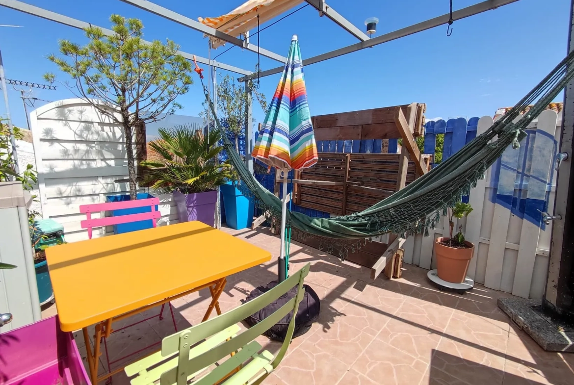À vendre appartement T4 duplex de 79,84 m² avec terrasse à Agde 