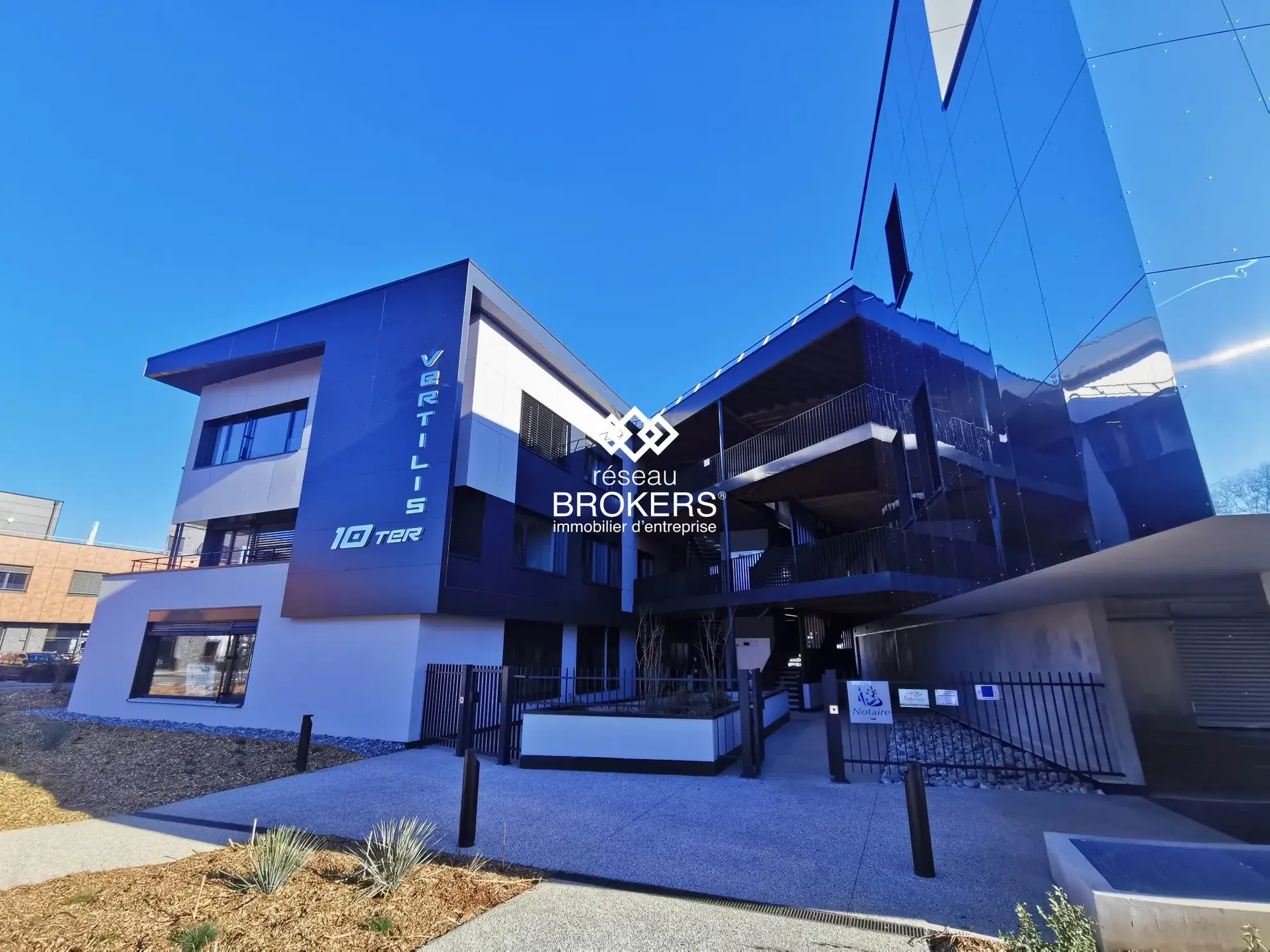 Location de bureaux modernes avec parking à Thonon-les-Bains 