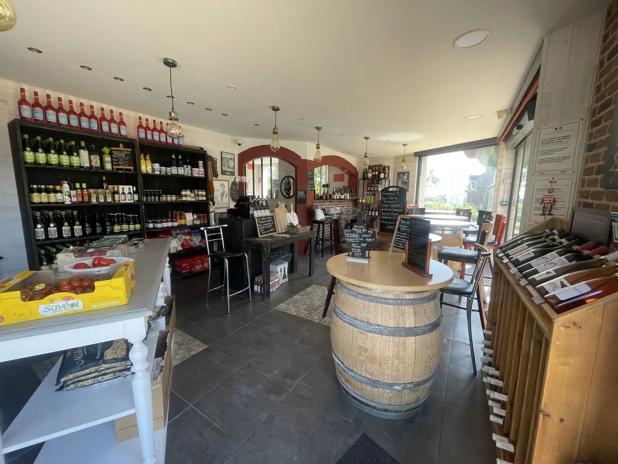 Fonds de commerce d'épicerie italienne à Langueux - Emplacement privilégié 