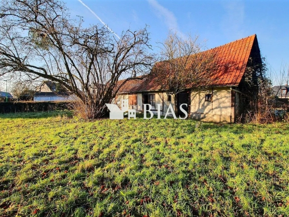 Ancien manoir avec parcelle constructible à Vieux-Manoir près de Rouen