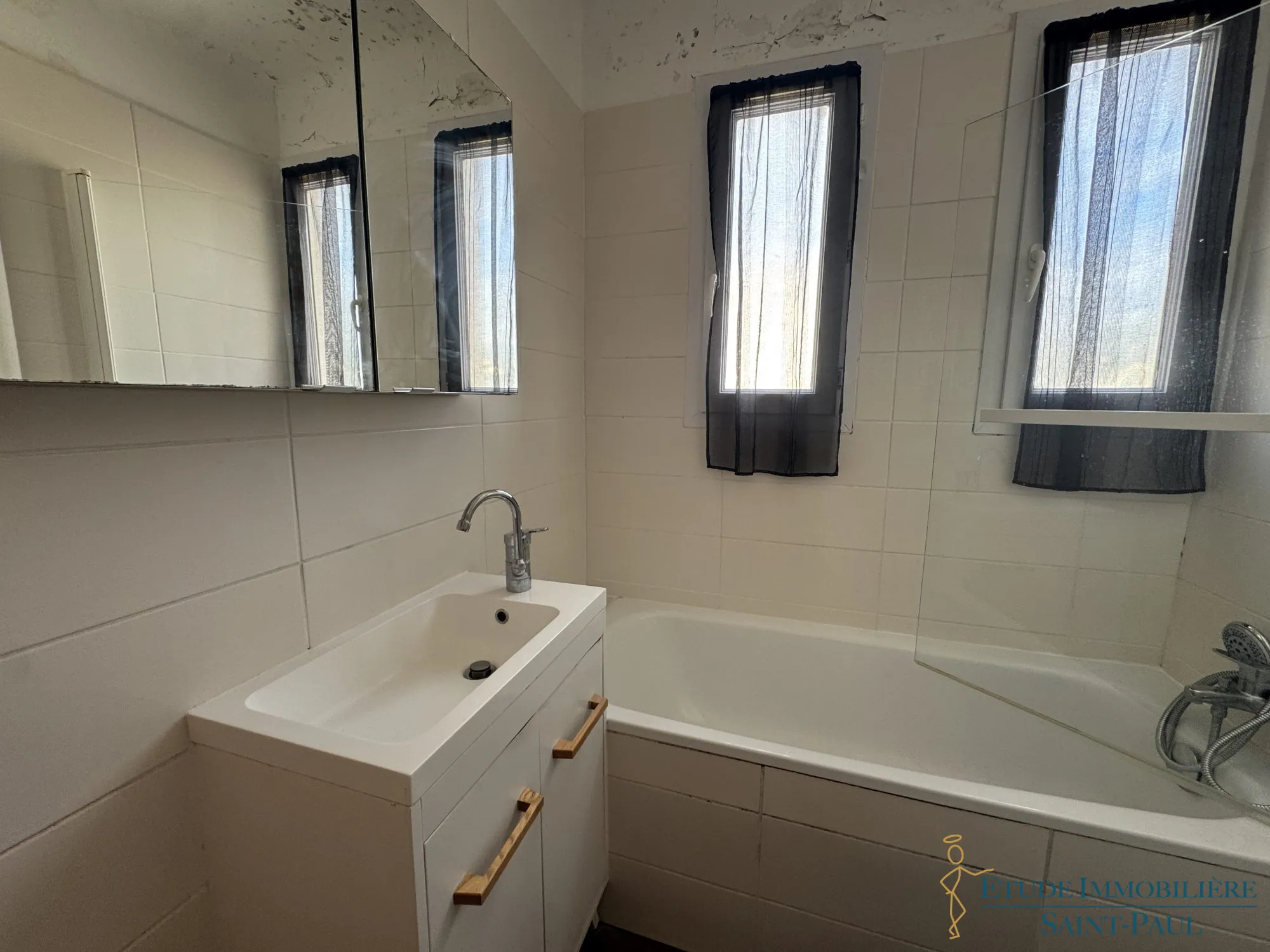 Achat Appartement T3 avec Balcon à Clermont l'Hérault - Opportunité à saisir 
