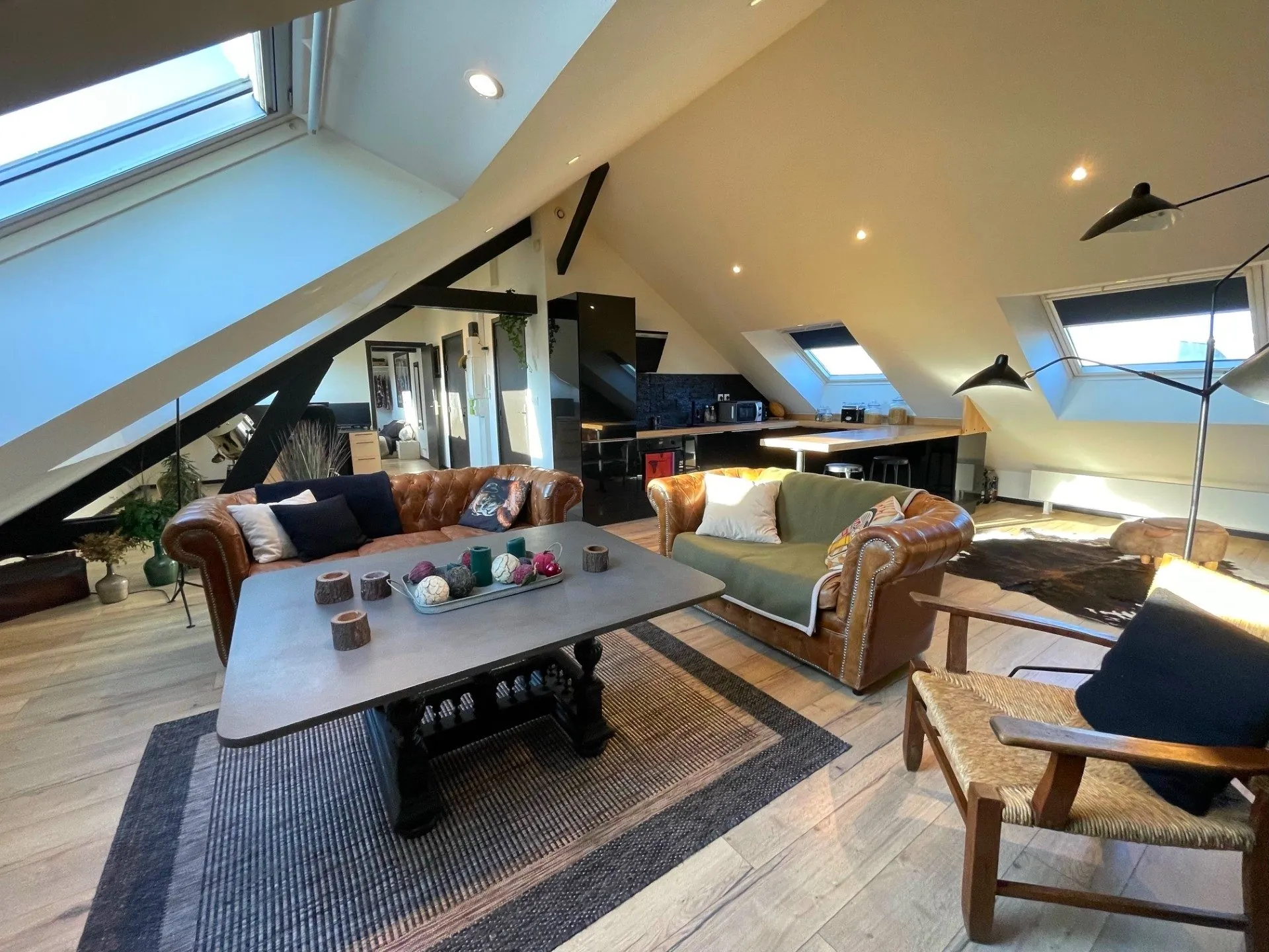 Appartement T2 esprit loft à Amiens avec rénovation récente et emplacement privilégié 