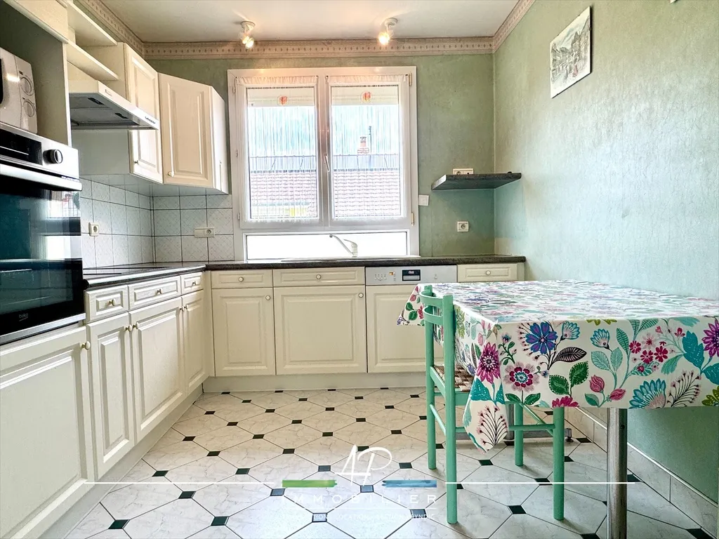 Maison familiale à Genlis - Pavillon avec sous-sol complet et 3 chambres à vendre 