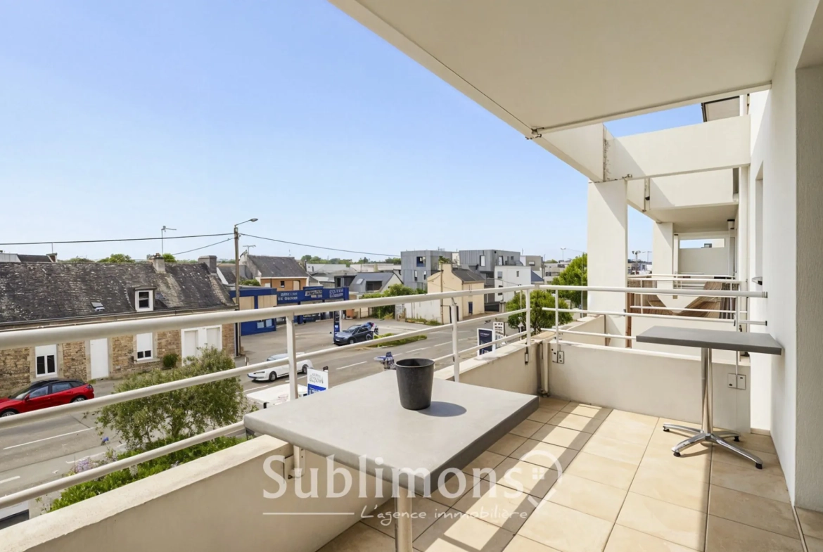 Appartement T2 lumineux avec balcon et parking privé à Séné près Vannes 