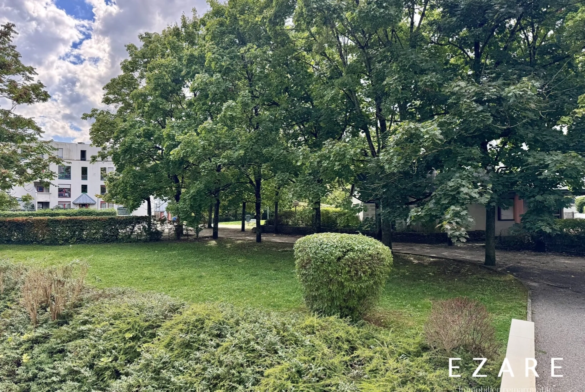 Bel appartement T2 avec balcon, cave et parking sécurisé à Dijon Clemenceau 