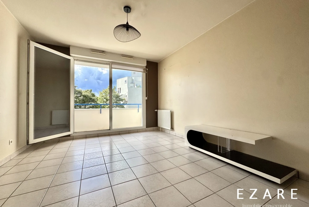 Bel appartement T2 avec balcon, cave et parking sécurisé à Dijon Clemenceau 