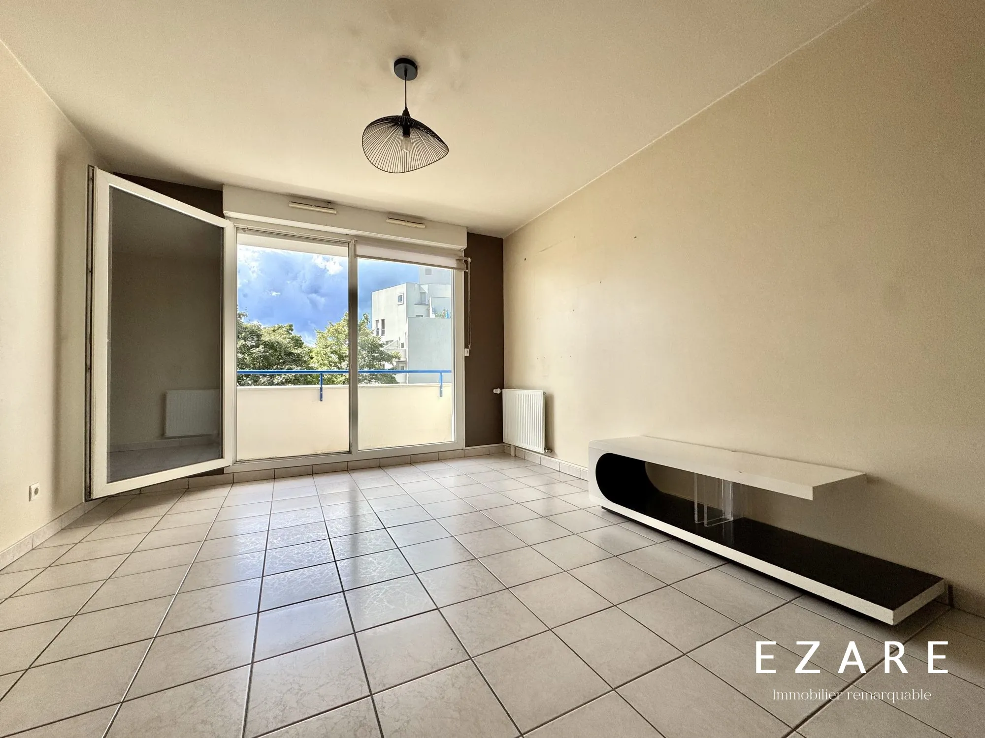 Bel appartement T2 avec balcon, cave et parking sécurisé à Dijon Clemenceau 