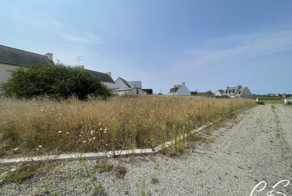 Terrain constructible de 1227 m² à Guilvinec près des plages 