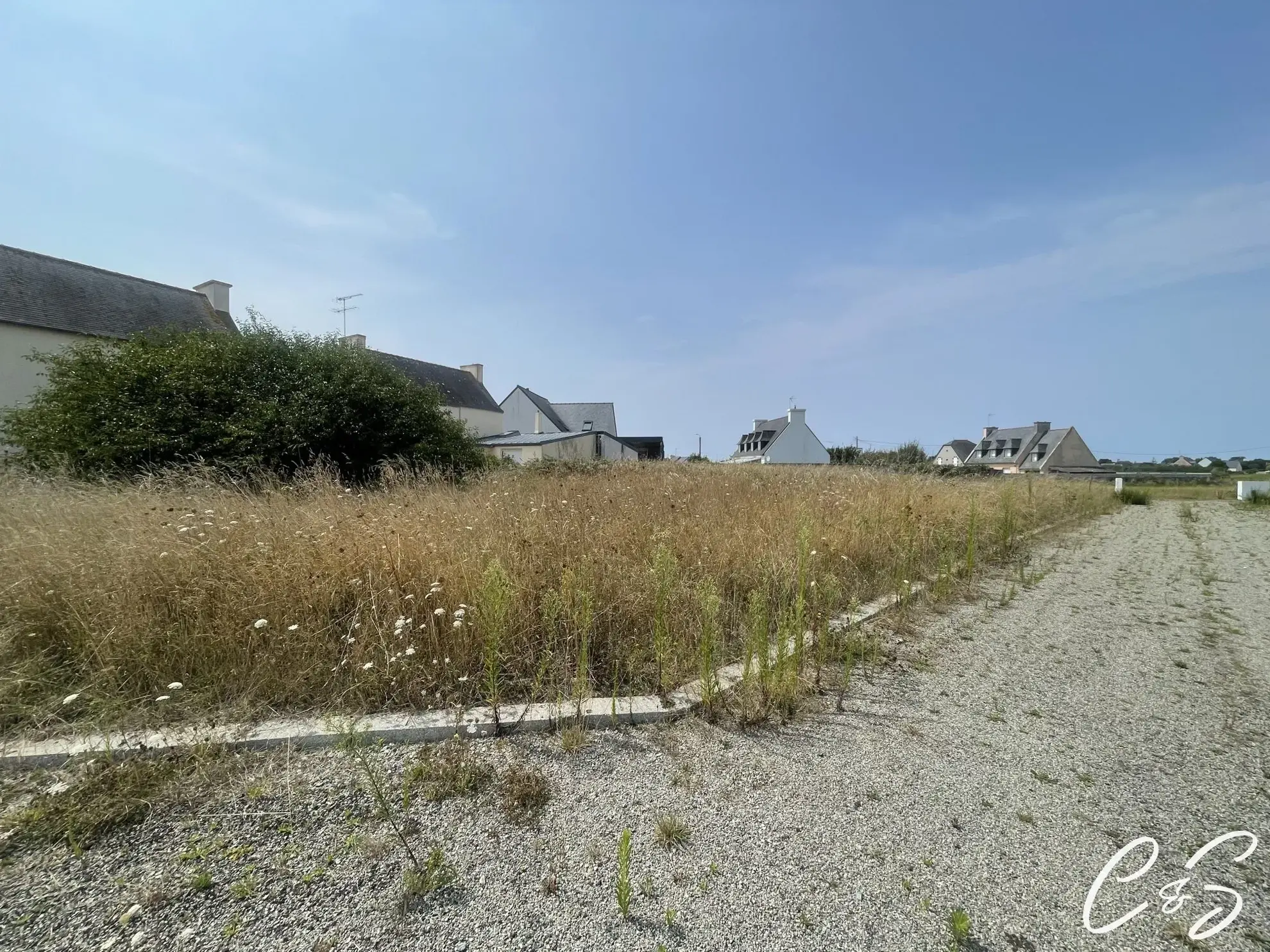 Terrain constructible de 1227 m² à Guilvinec près des plages 