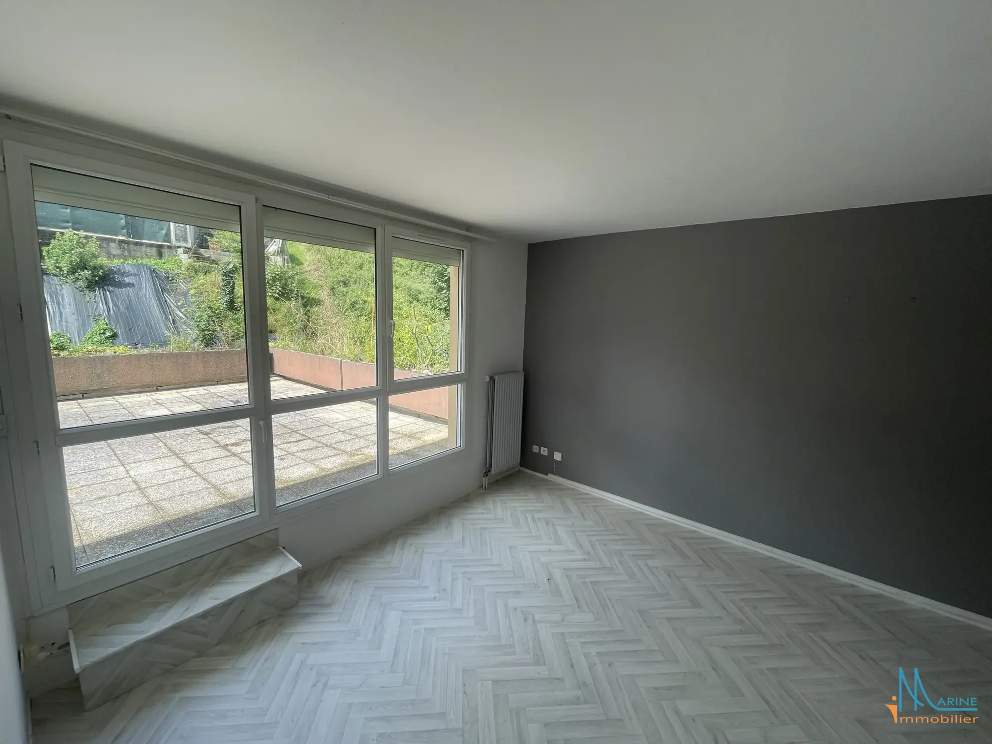 Appartement 2 chambres avec terrasse ensoleillée à Dieppe 