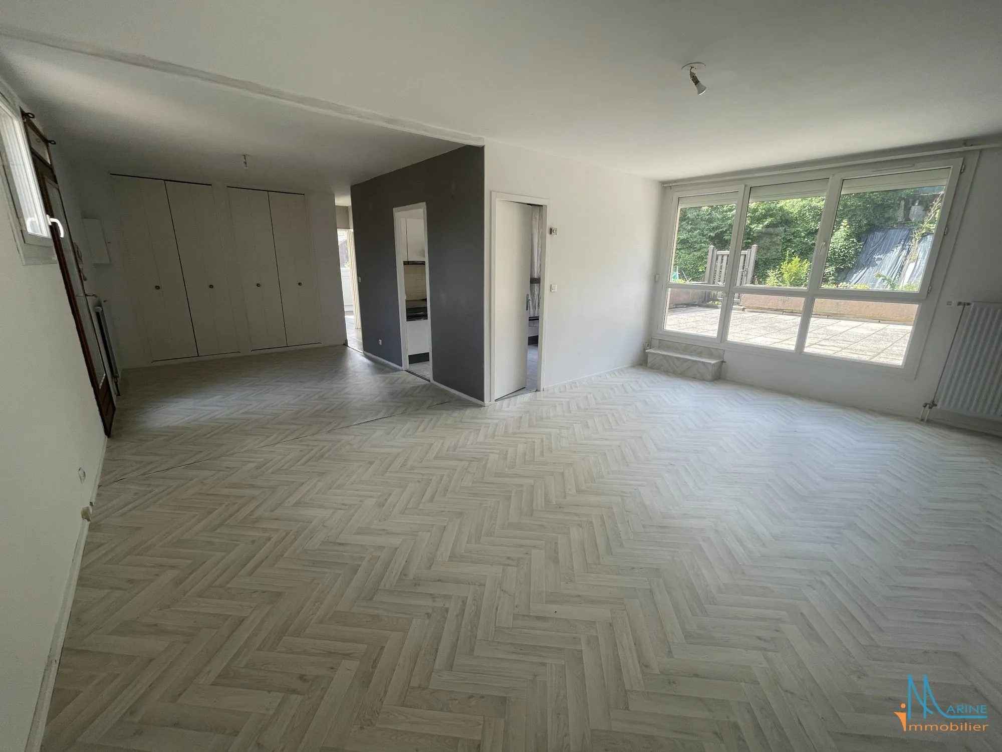 Appartement 2 chambres avec terrasse ensoleillée à Dieppe 