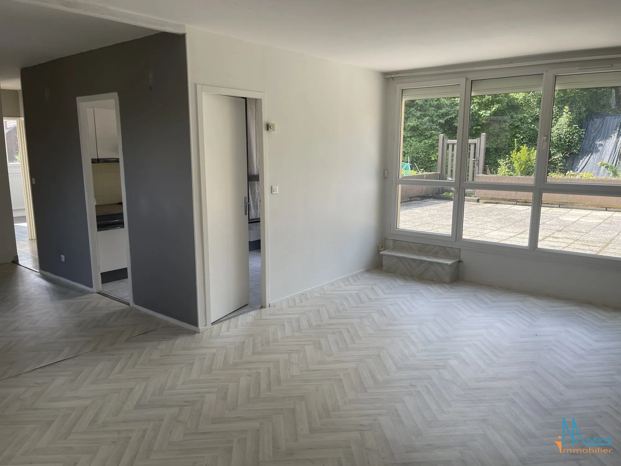 Appartement 2 chambres avec terrasse ensoleillée à Dieppe 