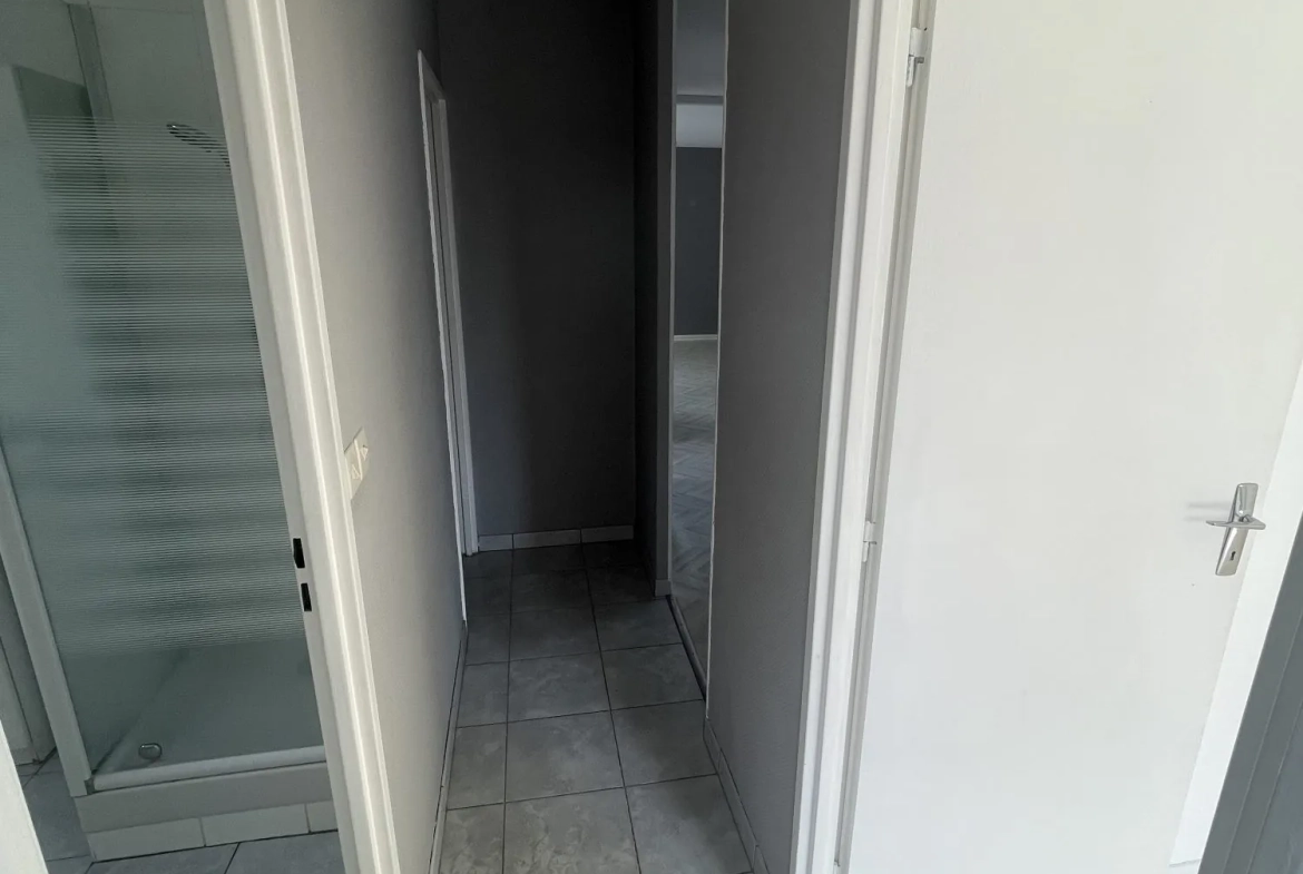 Appartement 2 chambres avec terrasse ensoleillée à Dieppe 
