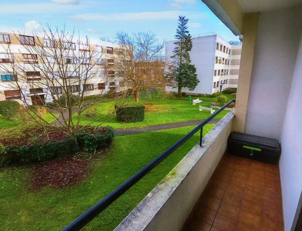 Appartement 4 pièces de 82 m² avec balcon et cave à Brunoy 