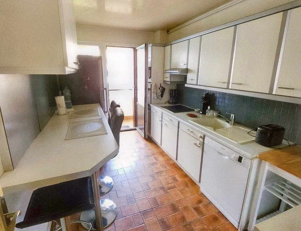 Appartement 4 pièces de 82 m² avec balcon et cave à Brunoy 