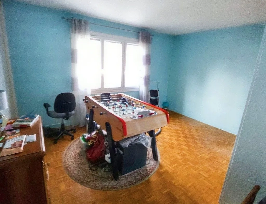 Appartement 4 pièces de 82 m² avec balcon et cave à Brunoy 