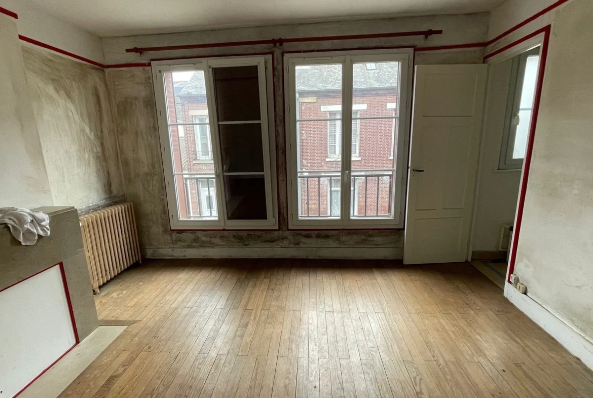 Maison à vendre à Nesle avec jardin et potentiel de rénovation 