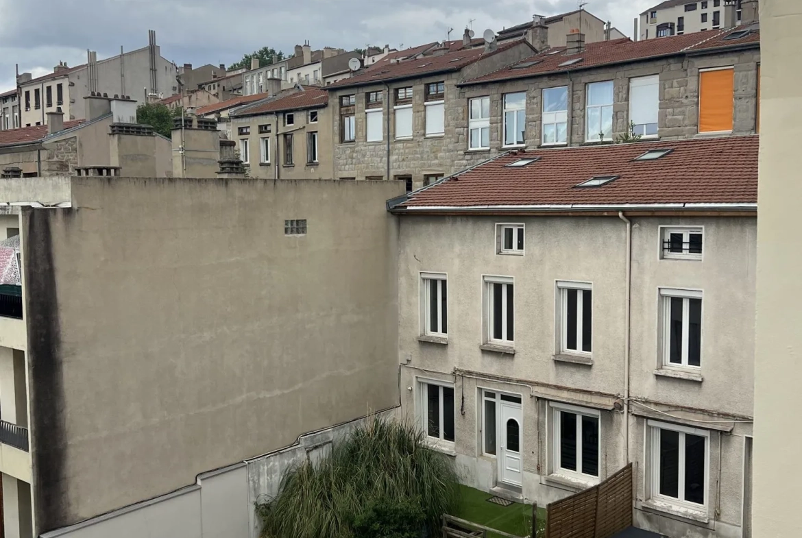 Appartement T1 à Saint-Étienne Centre-ville, à rénover 