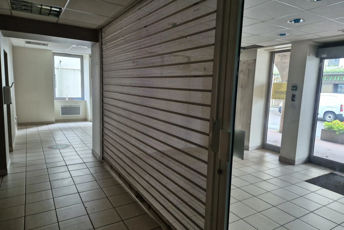 Local commercial exceptionnel à vendre au centre-ville du Thillot 
