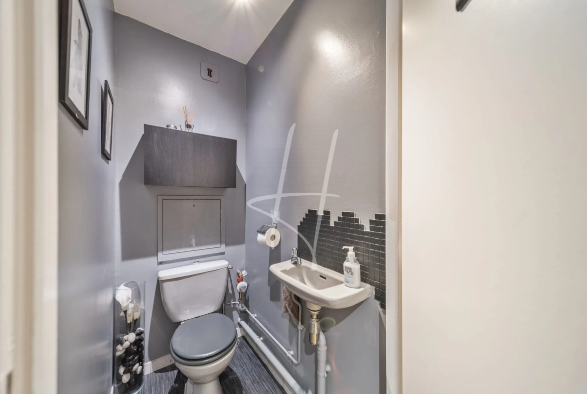 Appartement T2 senior de 57 m² avec loggia et box à Metz 