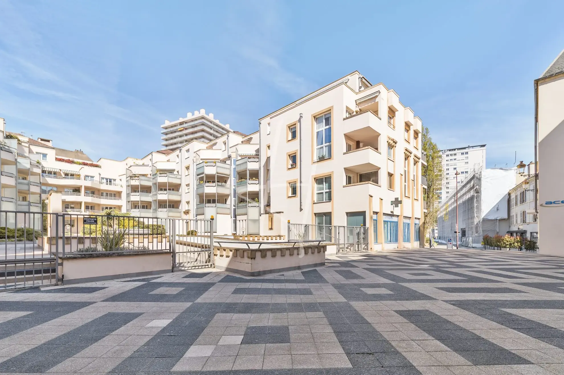 Appartement T2 senior de 57 m² avec loggia et box à Metz 