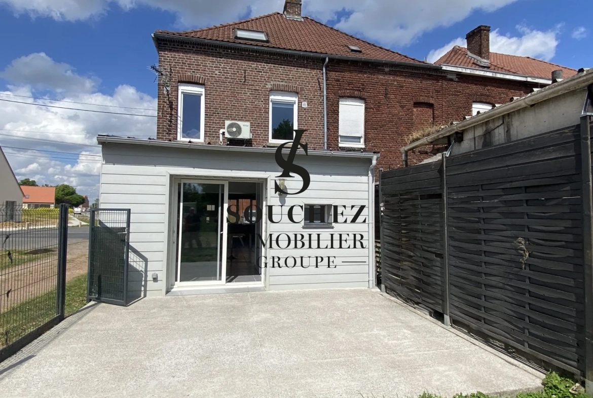 Maison rénovée avec terrasse et jardin à Bully-les-Mines - 3 chambres 