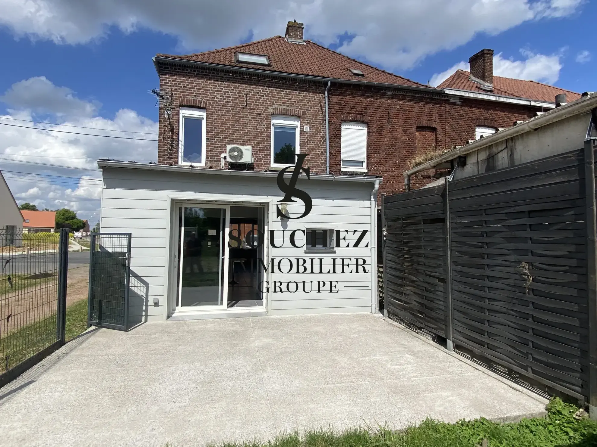 Maison rénovée avec terrasse et jardin à Bully-les-Mines - 3 chambres 