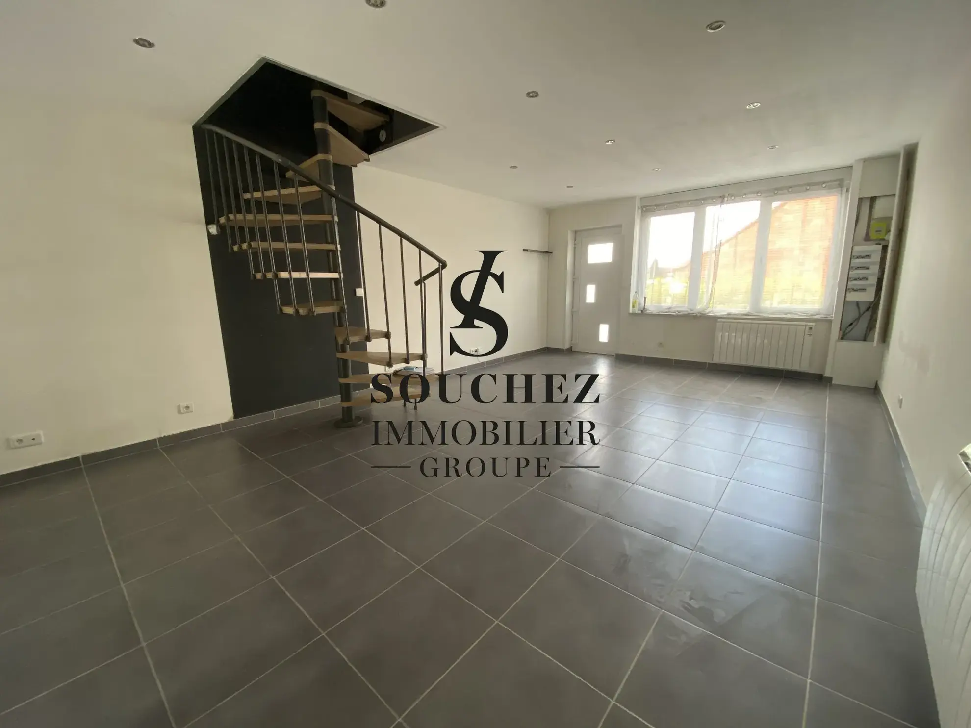 Maison rénovée avec terrasse et jardin à Bully-les-Mines - 3 chambres 