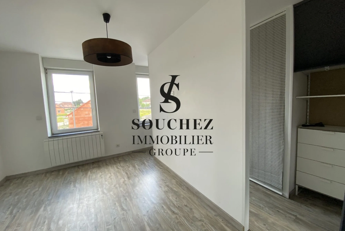 Maison rénovée avec terrasse et jardin à Bully-les-Mines - 3 chambres 