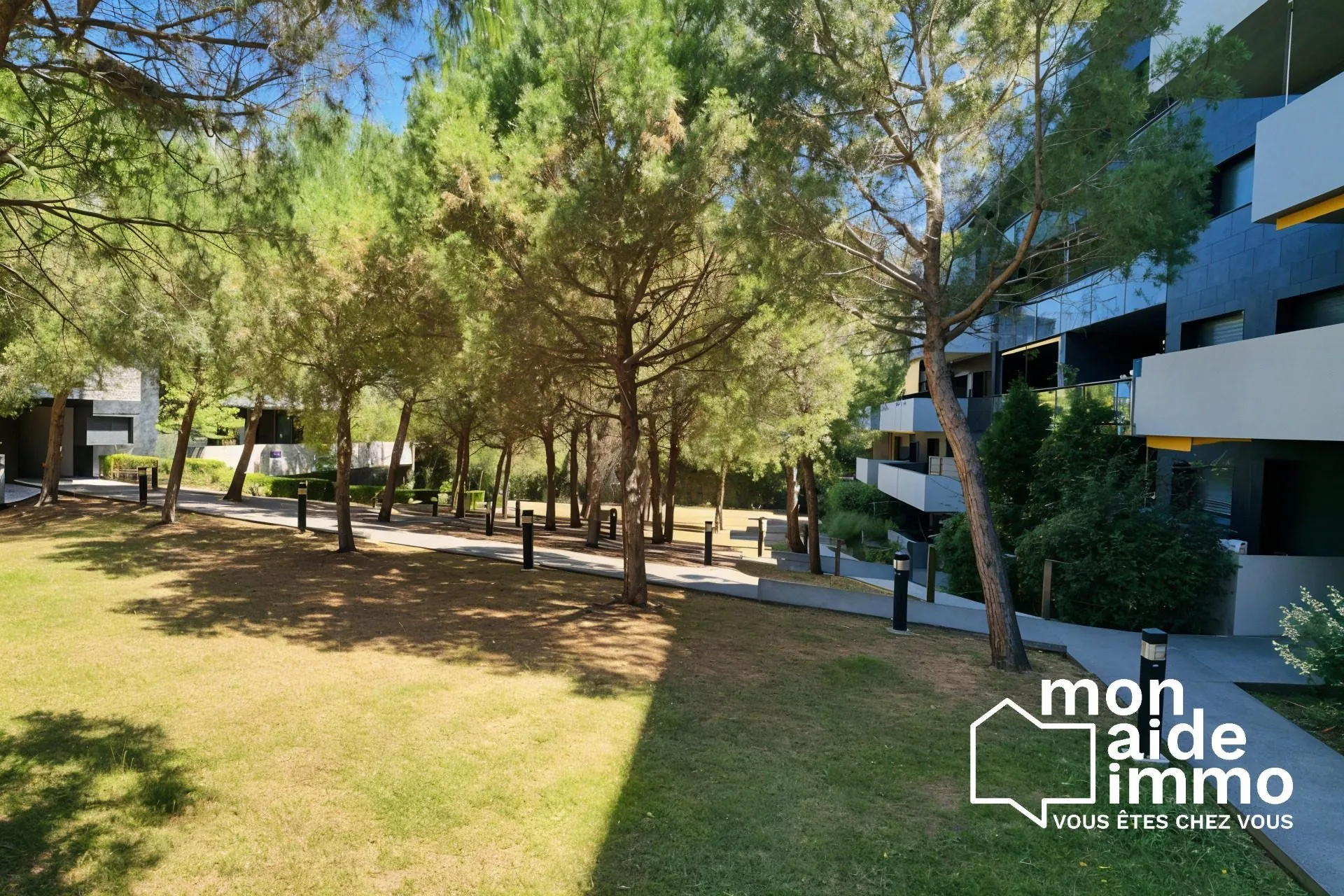 Appartement T3 avec terrasse, parking sécurisé à Cenon Bordeaux 