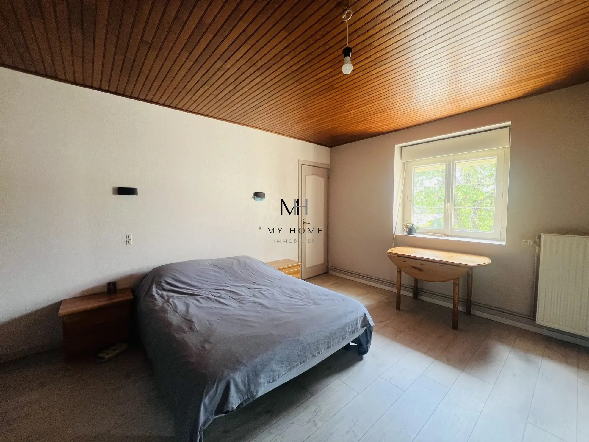 Charmante maison ancienne de 121 m² avec jardin et garage à Saint-Léonard-des-Bois 