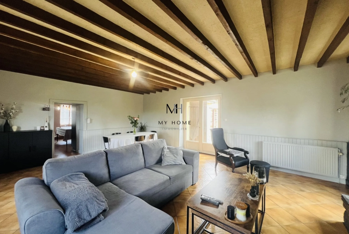 Charmante maison ancienne de 121 m² avec jardin et garage à Saint-Léonard-des-Bois 