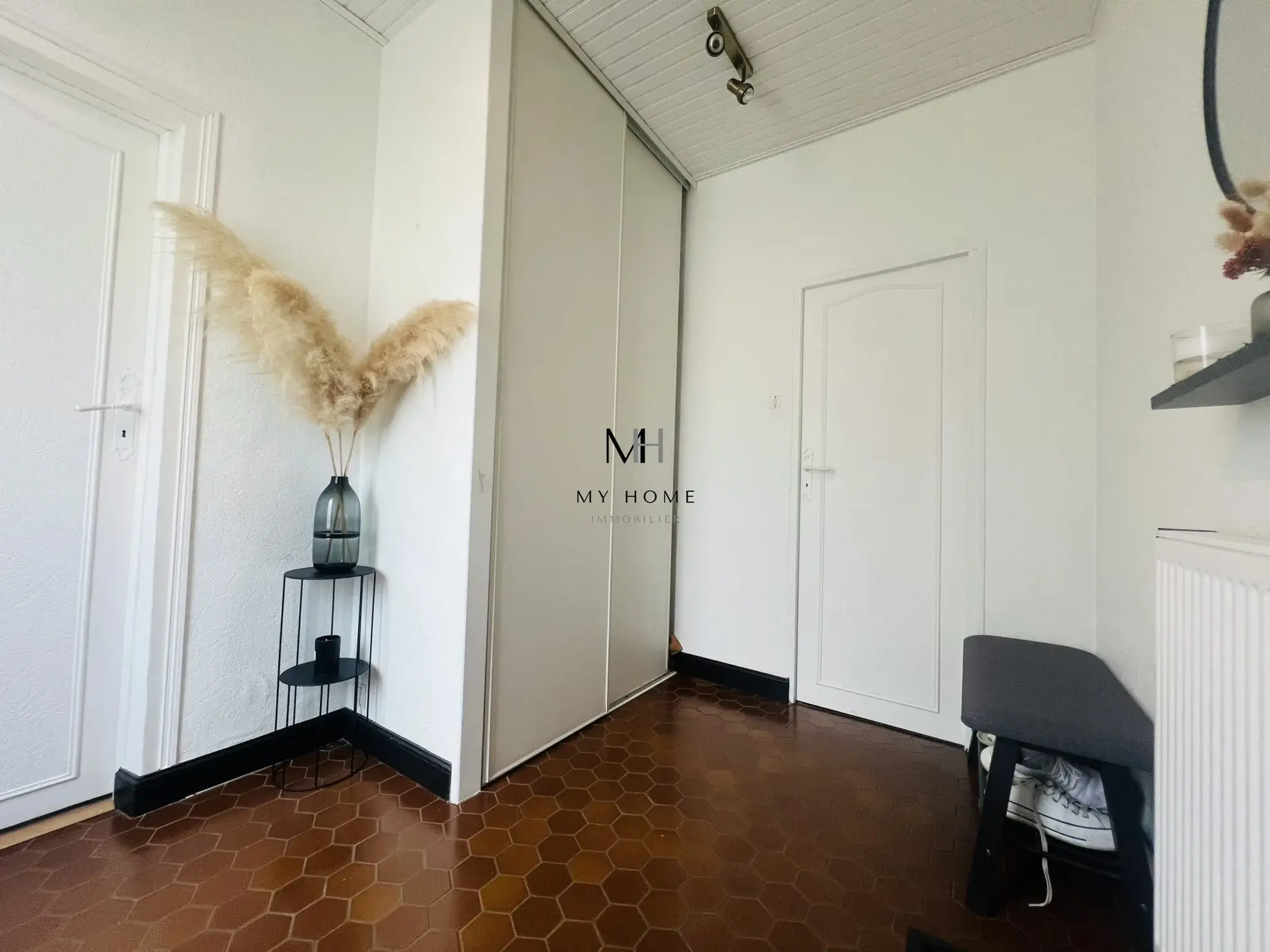 Charmante maison ancienne de 121 m² avec jardin et garage à Saint-Léonard-des-Bois 