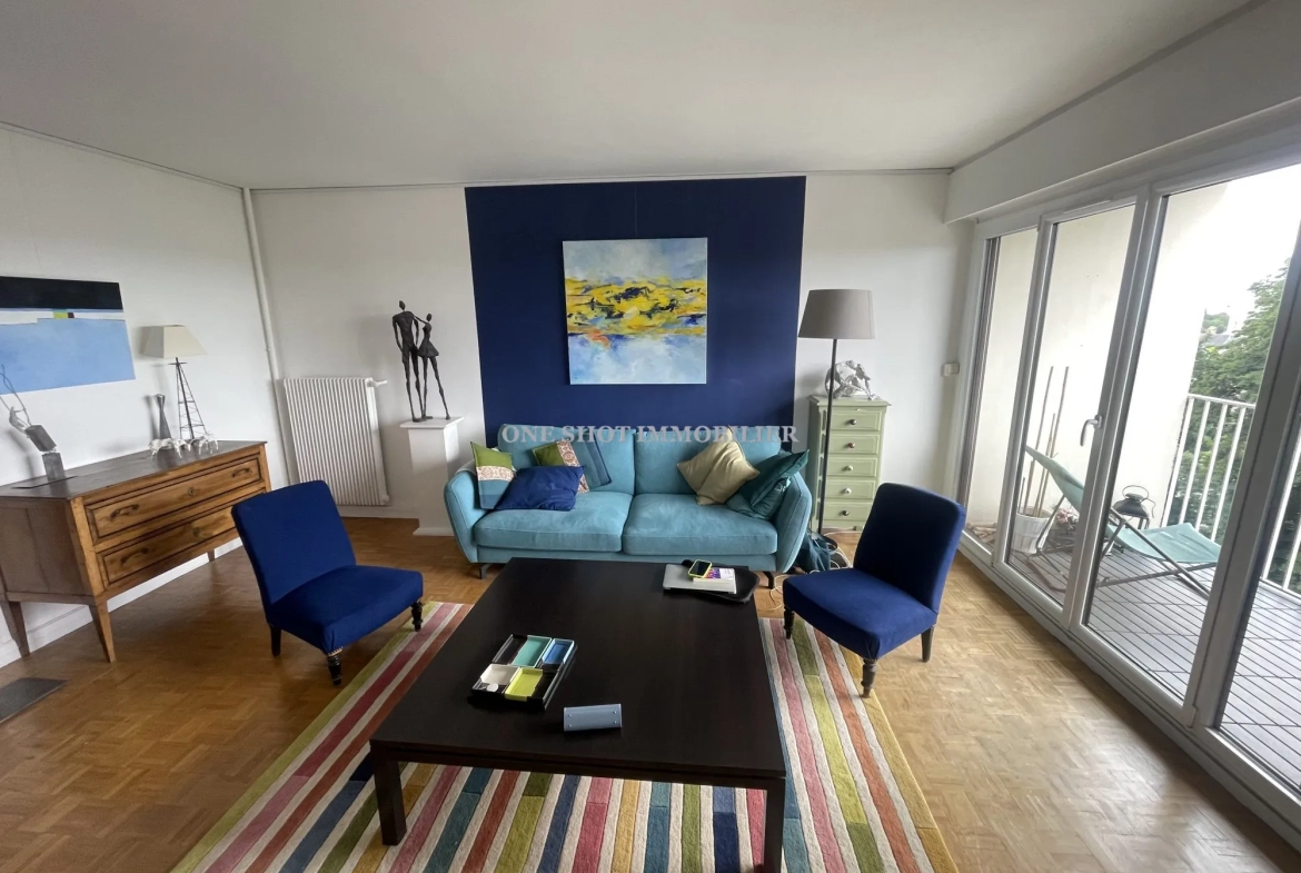 Appartements T3/T4 lumineux avec balcon et parking à Orléans Sud 