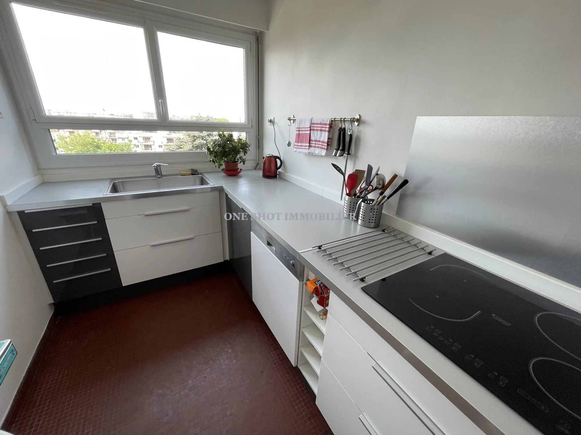 Appartements T3/T4 lumineux avec balcon et parking à Orléans Sud 