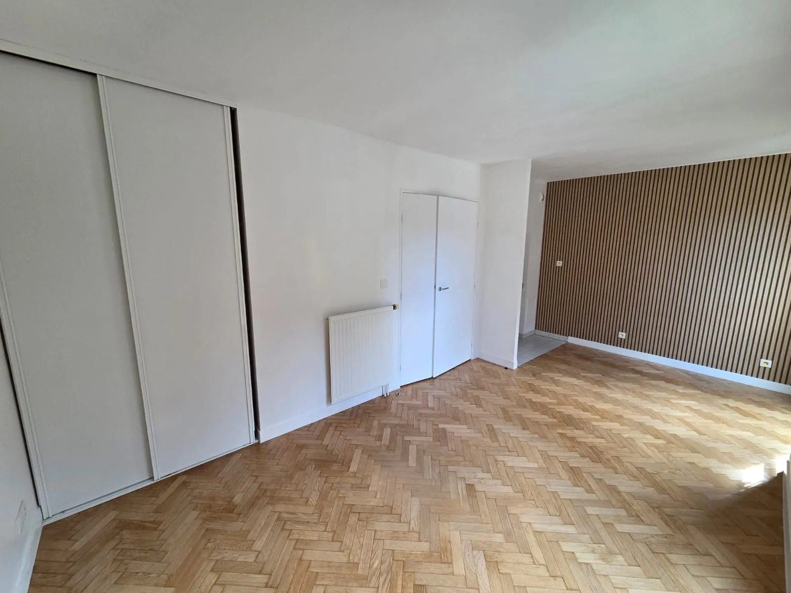 Studio rénové à Châtillon de 24,36 m², idéalement situé 