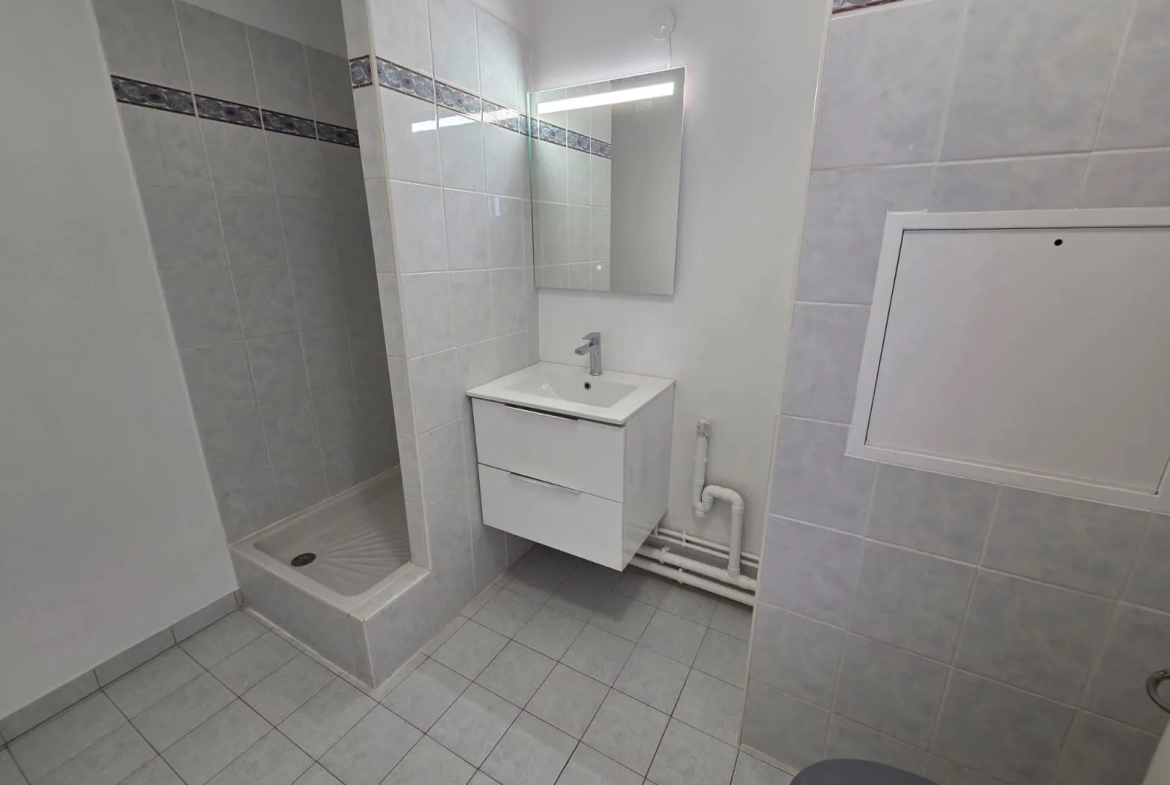 Studio rénové à Châtillon de 24,36 m², idéalement situé 