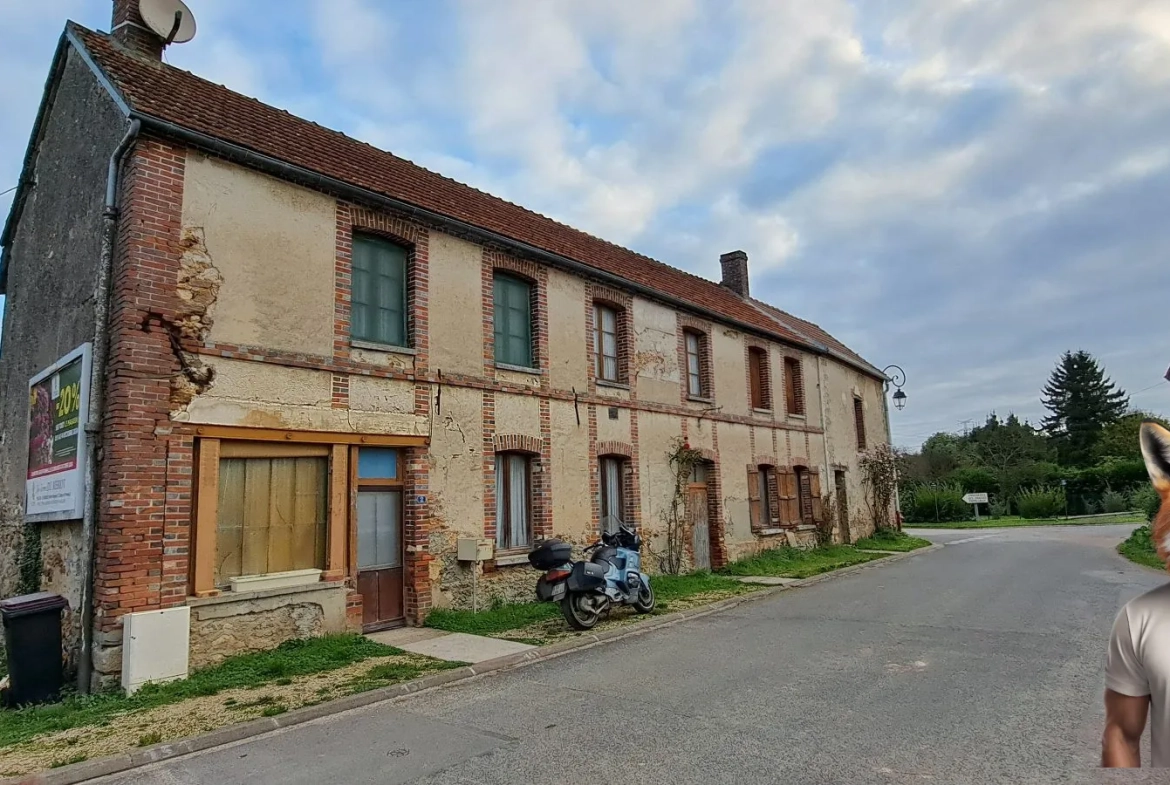 Maison à rénover de 136 m² avec grand potentiel à Chalautre-la-Grande 