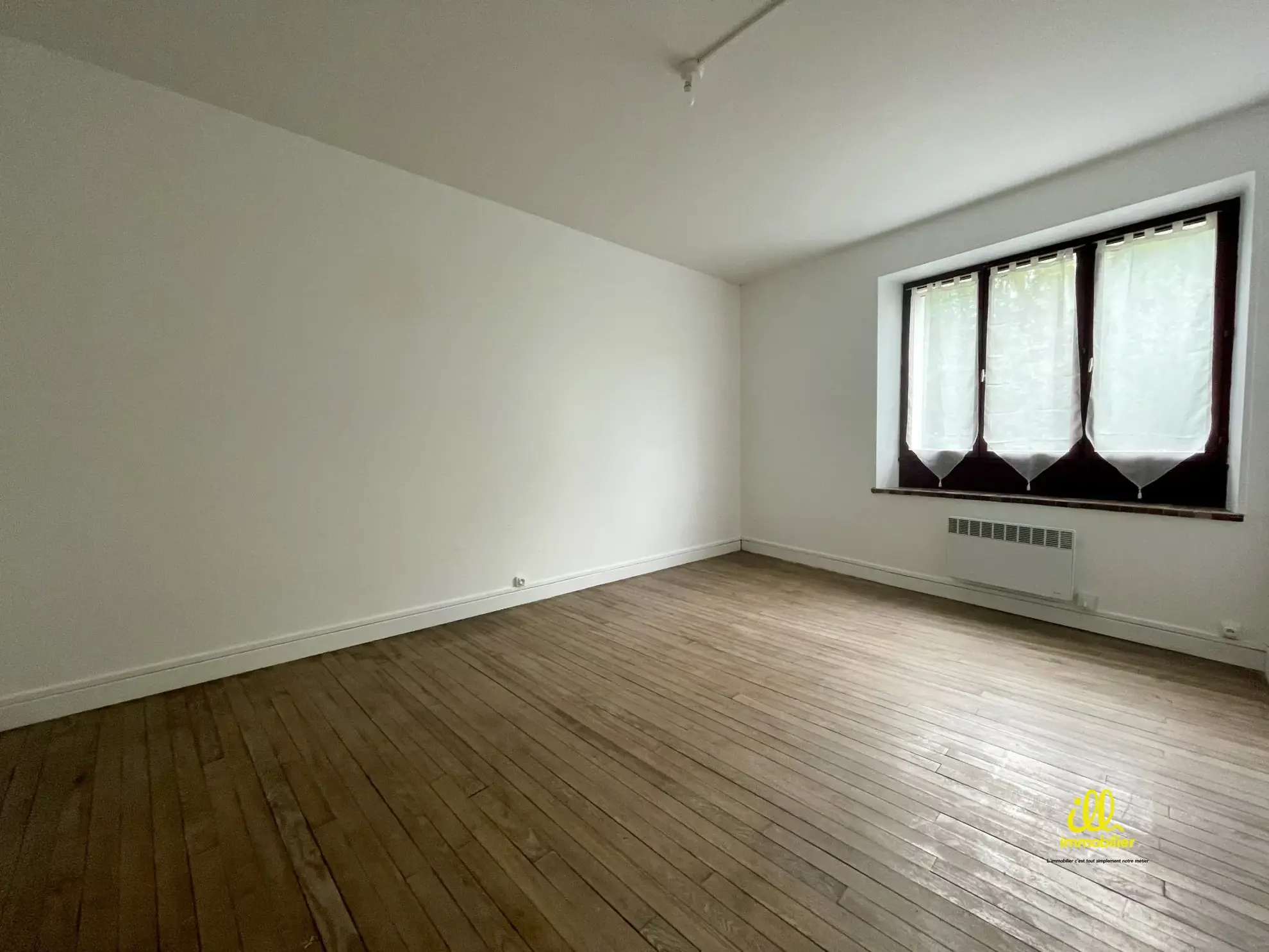 Immeuble à vendre à Nouzonville avec deux appartements louables 