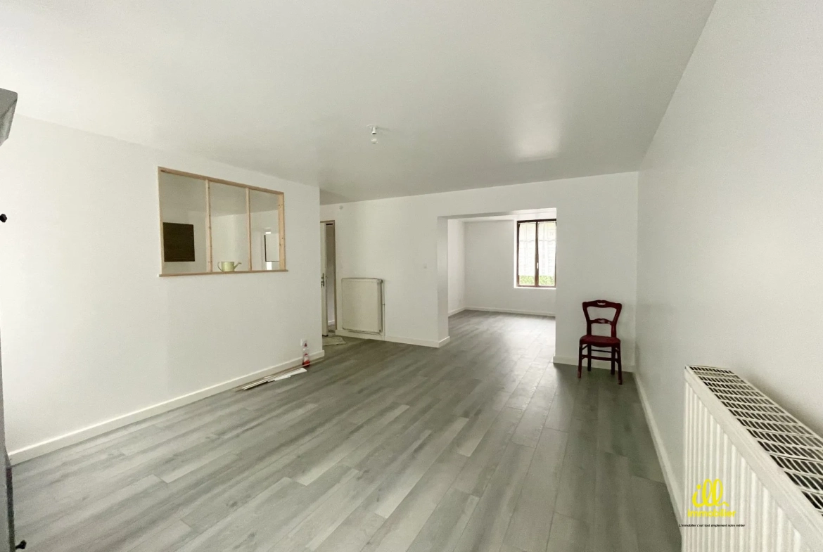 Immeuble à vendre à Nouzonville avec deux appartements louables 